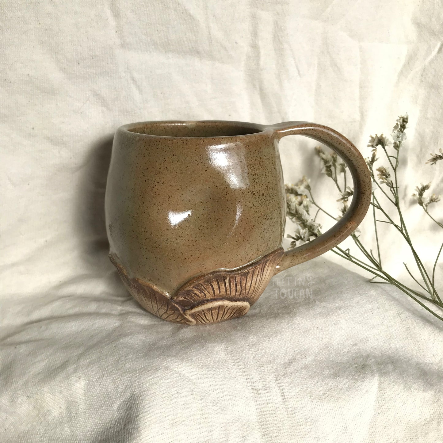 Mushroom Dimple Mug in Swamp Green Speckle