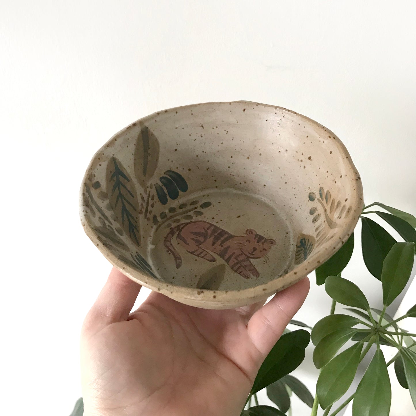 Sleepy Tiger Bowl (medium)