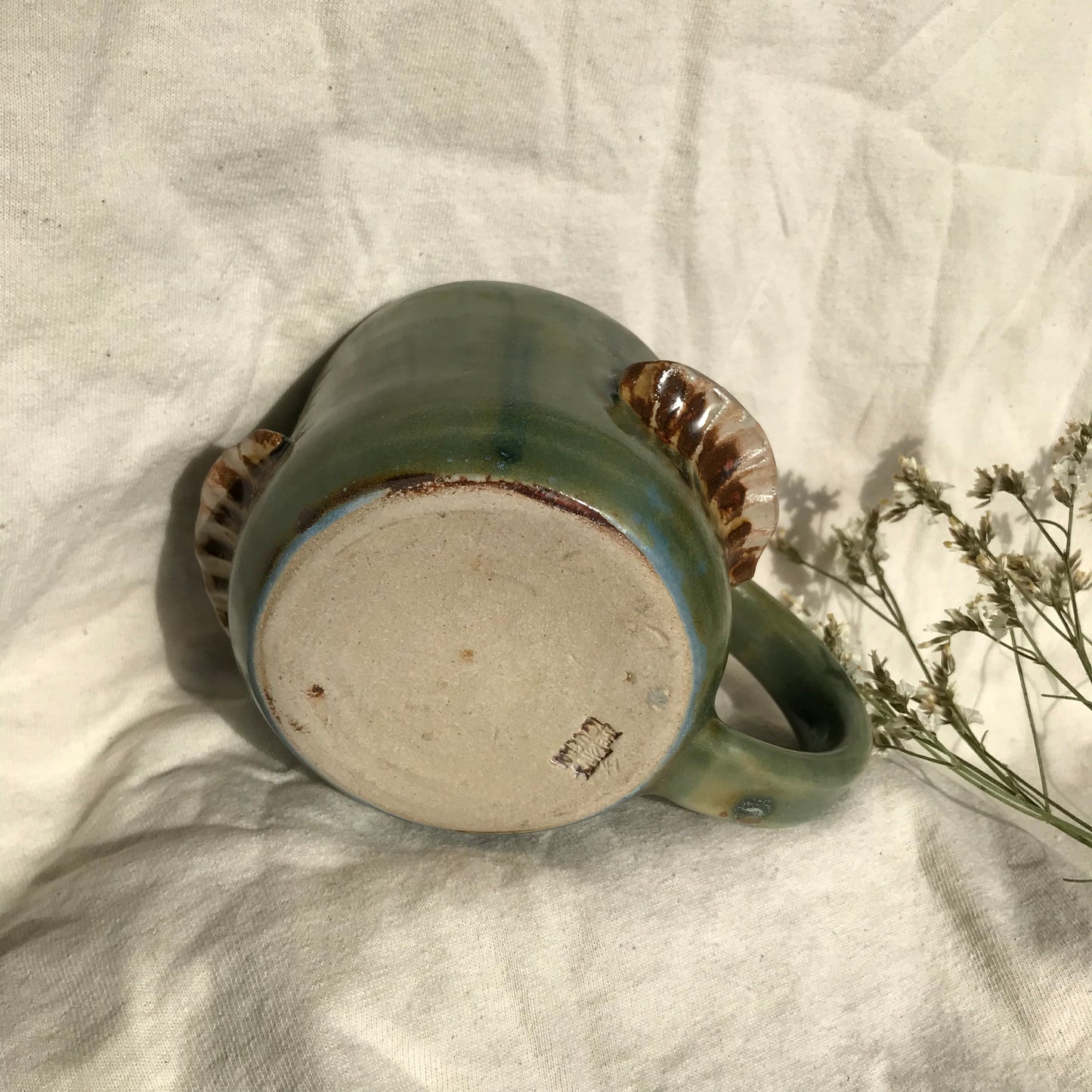 Mushroom Mug in Rusty Moss