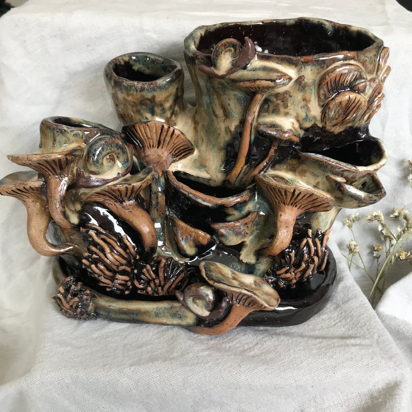 Mushie Planter in Swamp Dusk