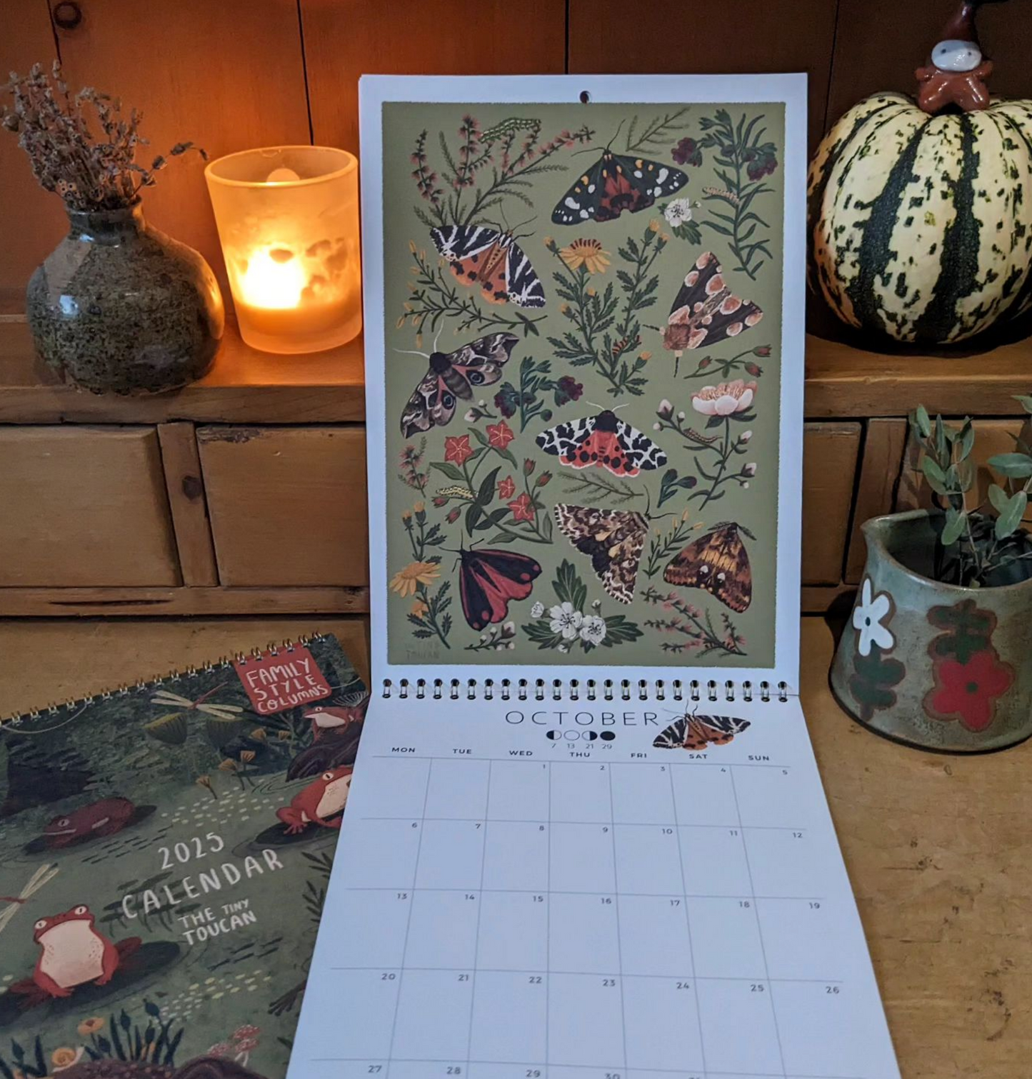 2025 Calendar (Choose Classic Boxes or Family columns)