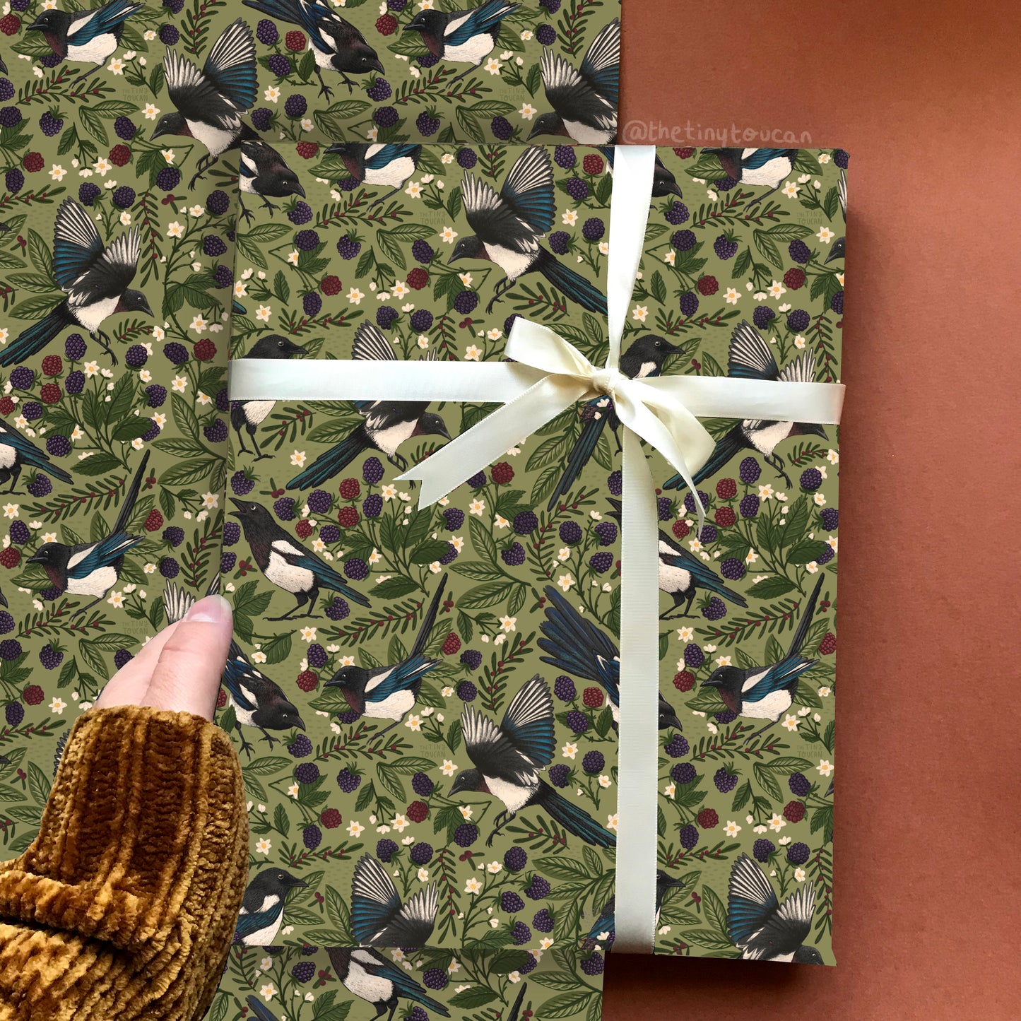 Magpies and Blackberries gift Wrap