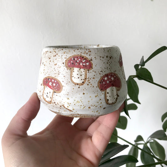 White Mushroom Dimple Mug Cup (SECOND, read description)