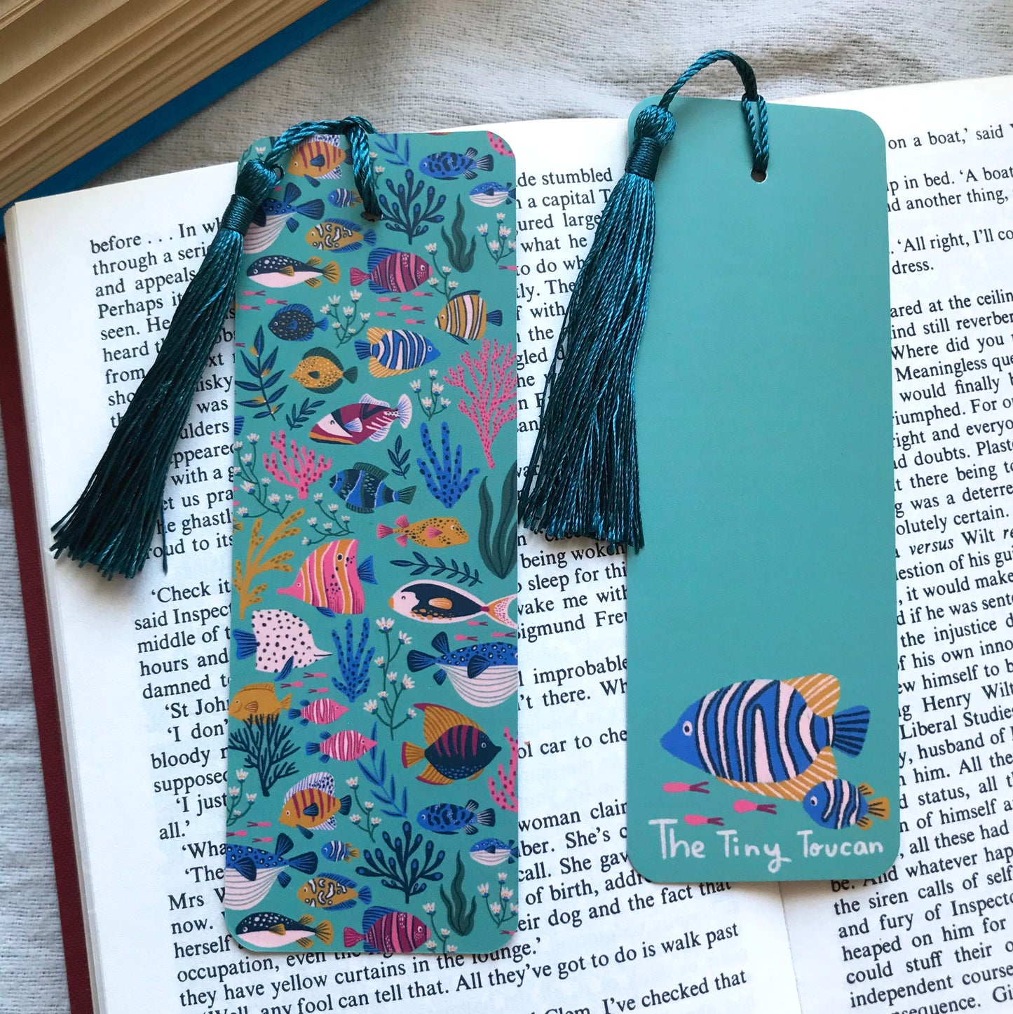 Fishies bookmark. With or without tassel- Under the sea- Cute bookmark- Kawaii bookmark-Book worm gift- Book lover- Pretty Stationery