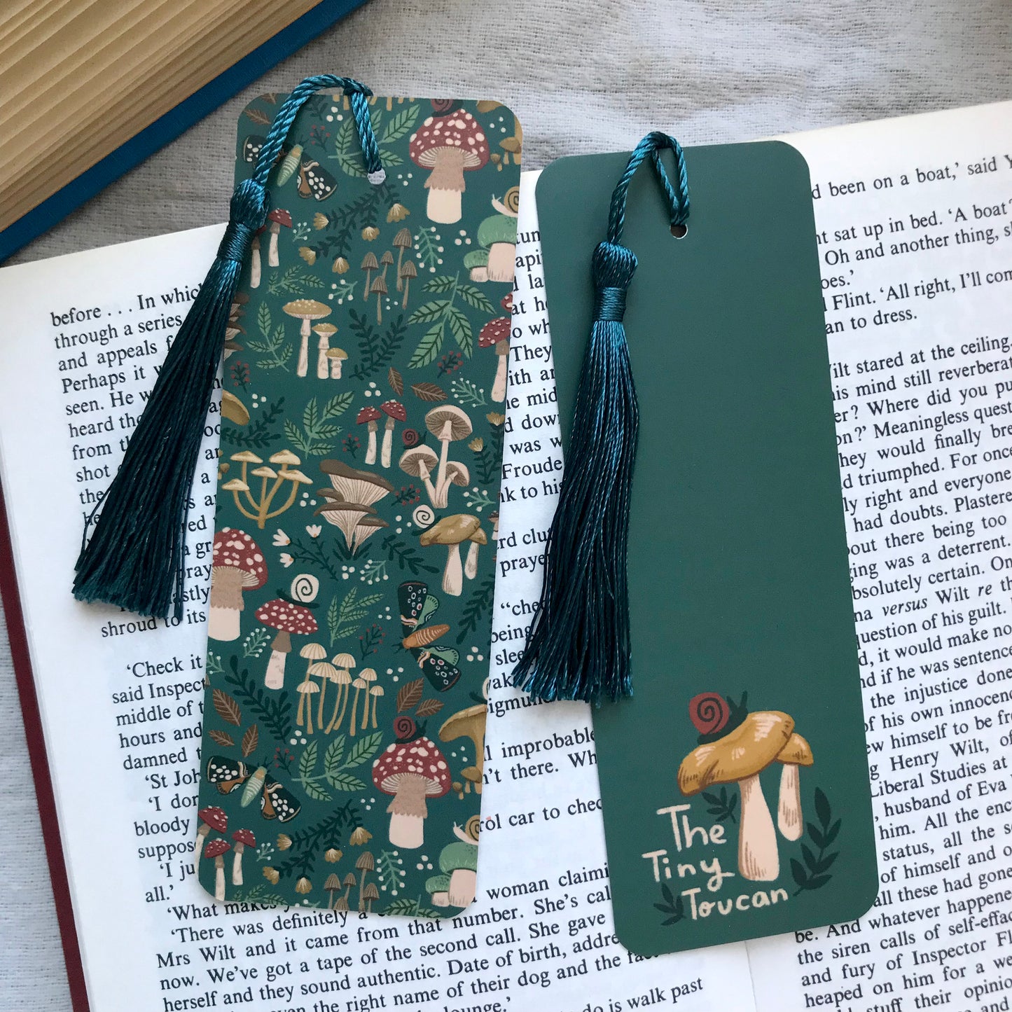 Mushies bookmark. Mushroom illustration- Fungi- With or without tassel- Kawaii bookmark- Book worm gift- Book lover- Pretty Stationery