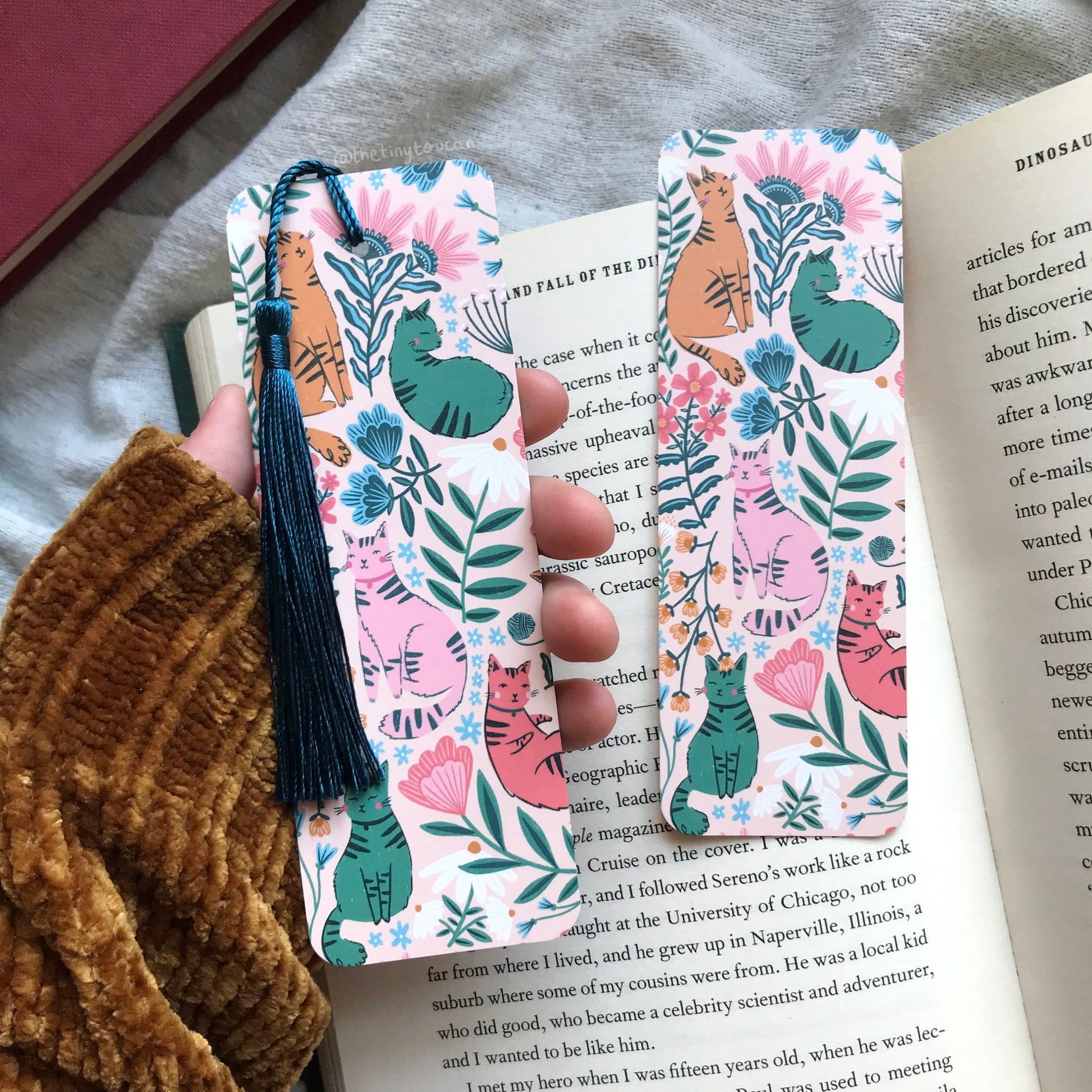 Cats bookmark. Kitten illustration- Cat Lover Gift- With or without tassel- Kawaii bookmark- Book worm gift- Book lover-  Pretty Stationery