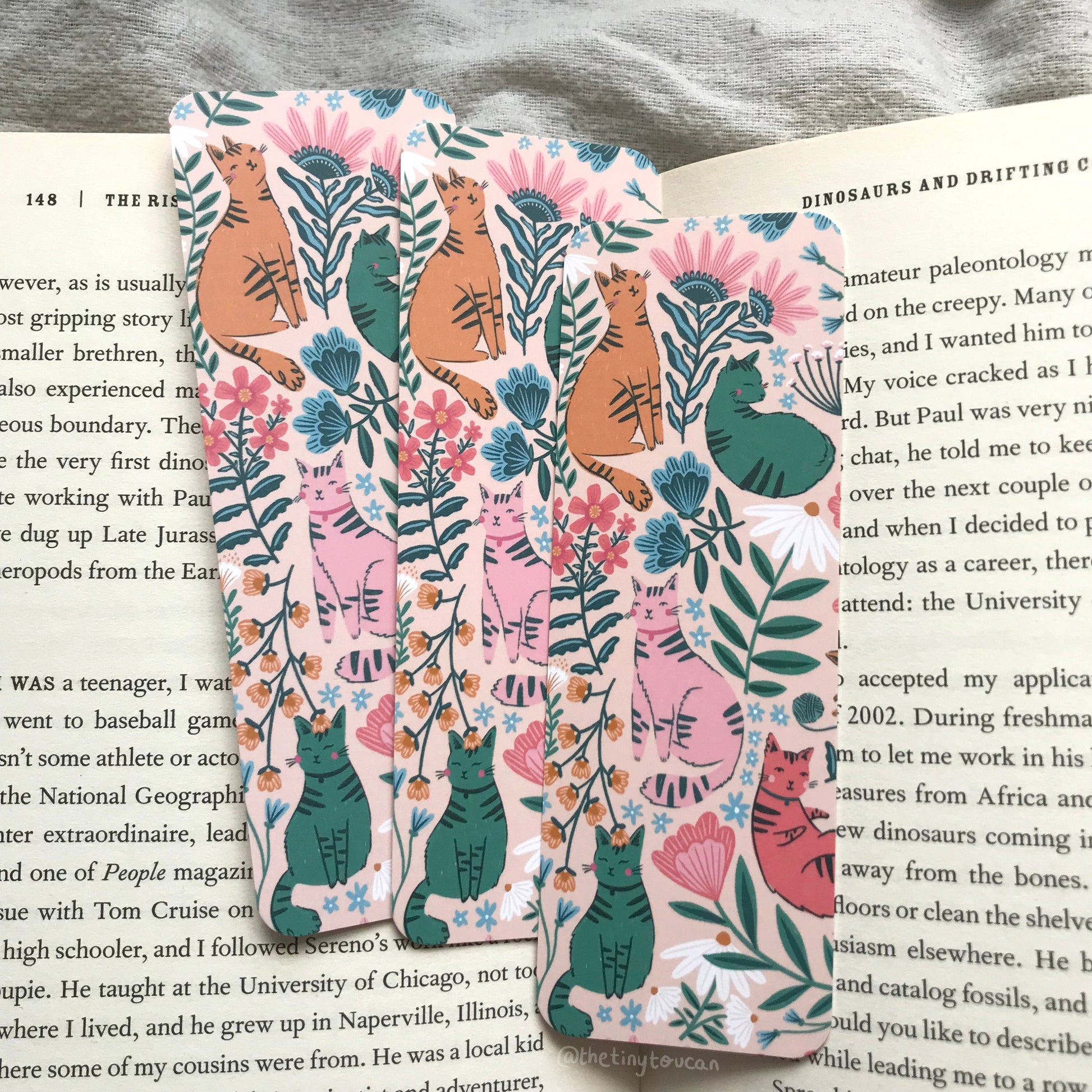 Cats bookmark. Kitten illustration- Cat Lover Gift- With or without tassel- Kawaii bookmark- Book worm gift- Book lover-  Pretty Stationery
