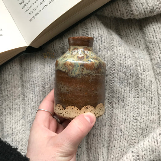 Scallop Bud Vase