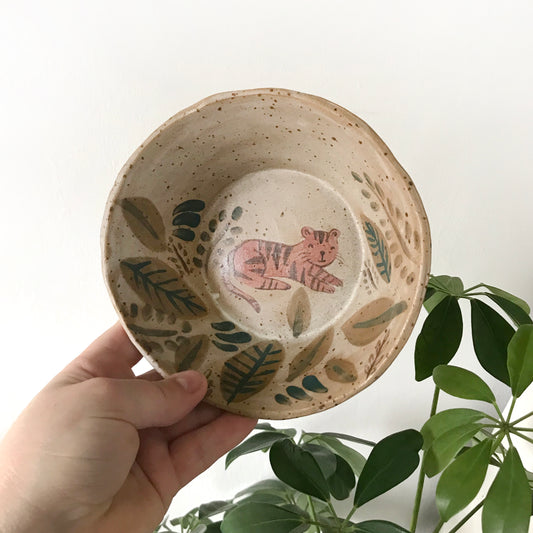 Sleepy Tiger Bowl (medium)
