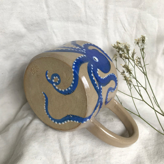 Octopus Mug in Cobalt Buff