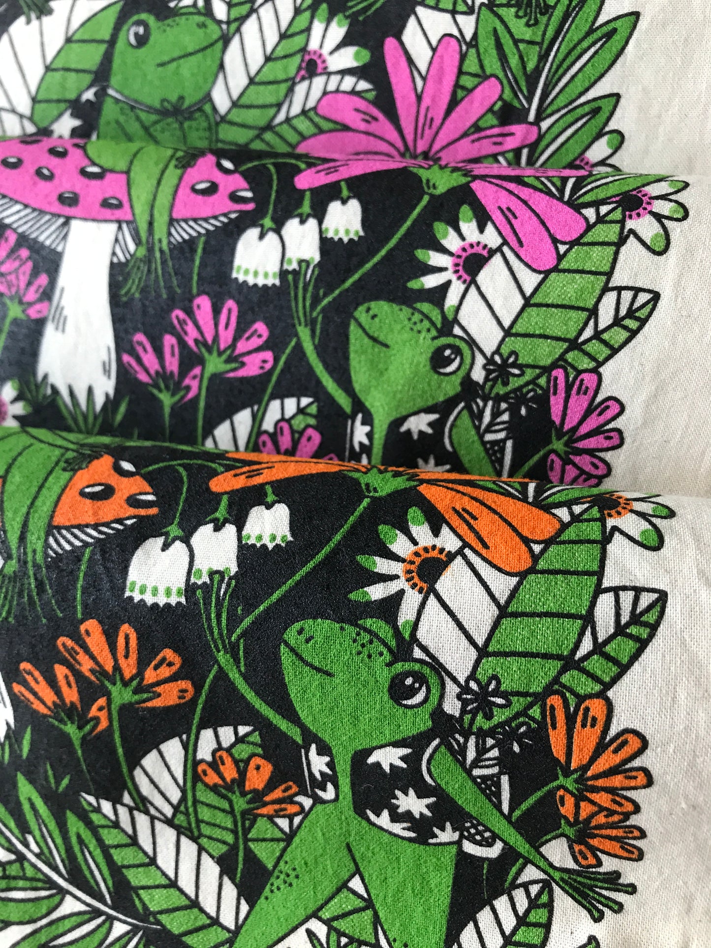 Froggies Tote Bag (Choose Pink or Orange)