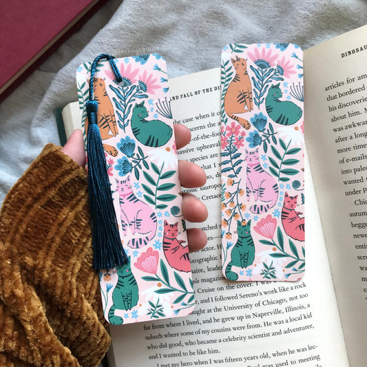 Cats bookmark. Kitten illustration- Cat Lover Gift- With or without tassel- Kawaii bookmark- Book worm gift- Book lover-  Pretty Stationery